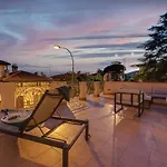 Luxury Seaview Apartment